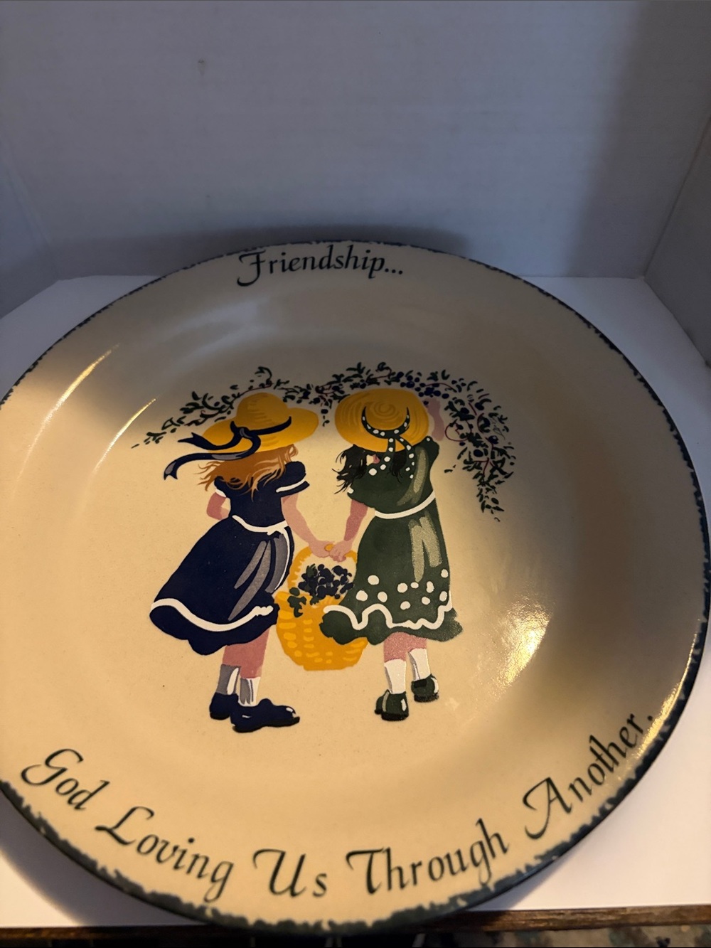 Home & garden Friendship Ceramic pie Plate in Cream with Yellow and Green